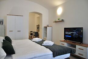 White Swan Boutique Apartments