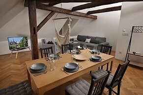 White Swan Boutique Apartments