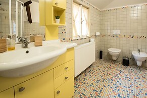 White Swan Boutique Apartments