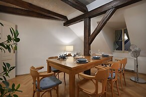 White Swan Boutique Apartments