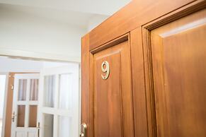 White Swan Boutique Apartments