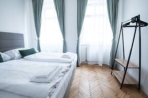 White Swan Boutique Apartments