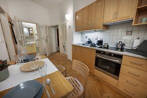 White Swan Boutique Apartments