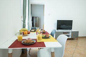 White Swan Boutique Apartments