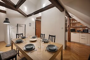 White Swan Boutique Apartments