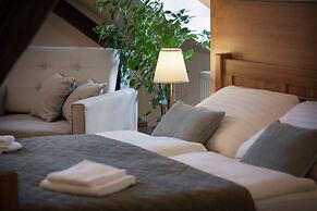 White Swan Boutique Apartments