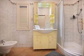 White Swan Boutique Apartments