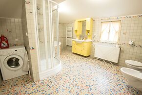 White Swan Boutique Apartments