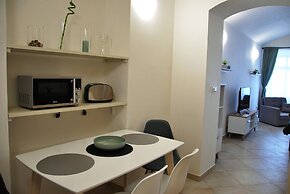 White Swan Boutique Apartments