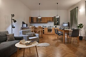 White Swan Boutique Apartments
