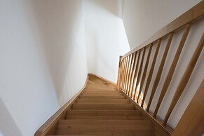 White Swan Boutique Apartments