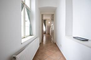 White Swan Boutique Apartments