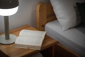 White Swan Boutique Apartments