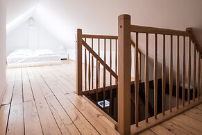 White Swan Boutique Apartments