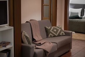 White Swan Boutique Apartments