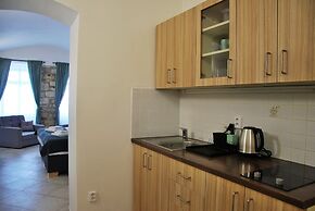 White Swan Boutique Apartments