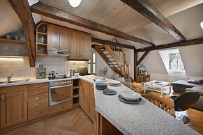 White Swan Boutique Apartments