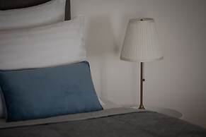 White Swan Boutique Apartments