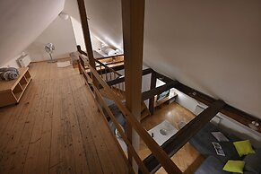 White Swan Boutique Apartments