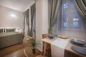 White Swan Boutique Apartments