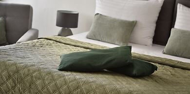 White Swan Boutique Apartments