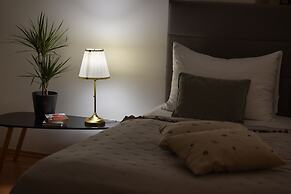 White Swan Boutique Apartments