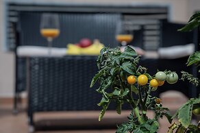 White Swan Boutique Apartments