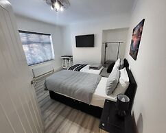 Top Luxury 2 bed Apartment - London