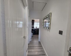 Top Luxury 2 bed Apartment - London