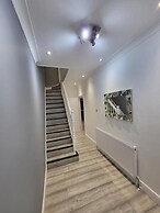 Top Luxury 2 bed Apartment - London
