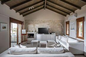 Omega House in Crete