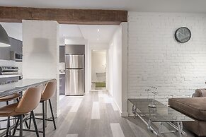 1BR APT in the HEART of Downtown