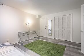 1BR APT in the HEART of Downtown