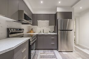 1BR APT in the HEART of Downtown