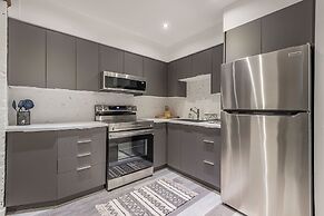 1BR APT in the HEART of Downtown