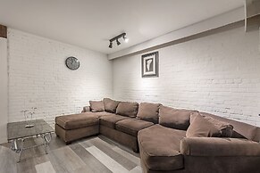 1BR APT in the HEART of Downtown