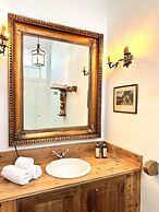 La Casa de los Naranjos