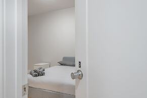 Beautiful 5BR in the HEART of Mile-End