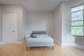 Beautiful 5BR in the HEART of Mile-End