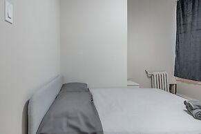 Beautiful 5BR in the HEART of Mile-End