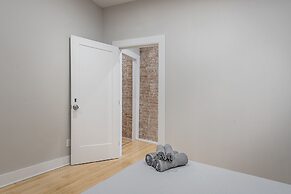 Beautiful 5BR in the HEART of Mile-End