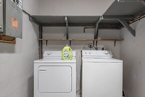 Beautiful 5BR in the HEART of Mile-End