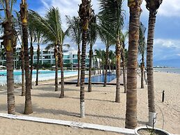 CONDO ARIAN  BY TRVL2HM