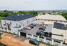 Beniks Courtyard Hotel