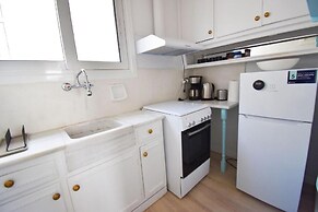 Penthouse Nea Smirni