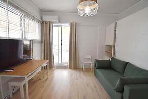 Penthouse Nea Smirni