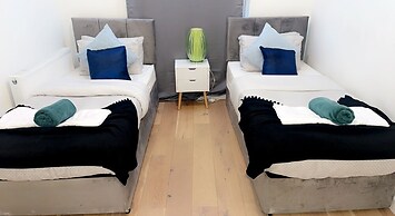 Inviting 2-bed, Sleeps 5