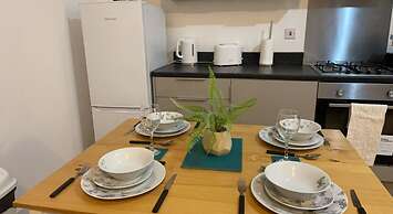 Inviting 2-bed, Sleeps 5