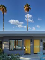 Twin Palms Resort - A Gay Men's Resort