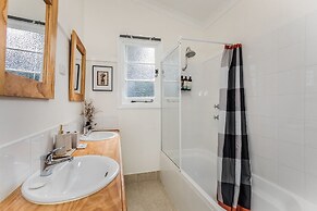 West View Cottage by the BnB Collection